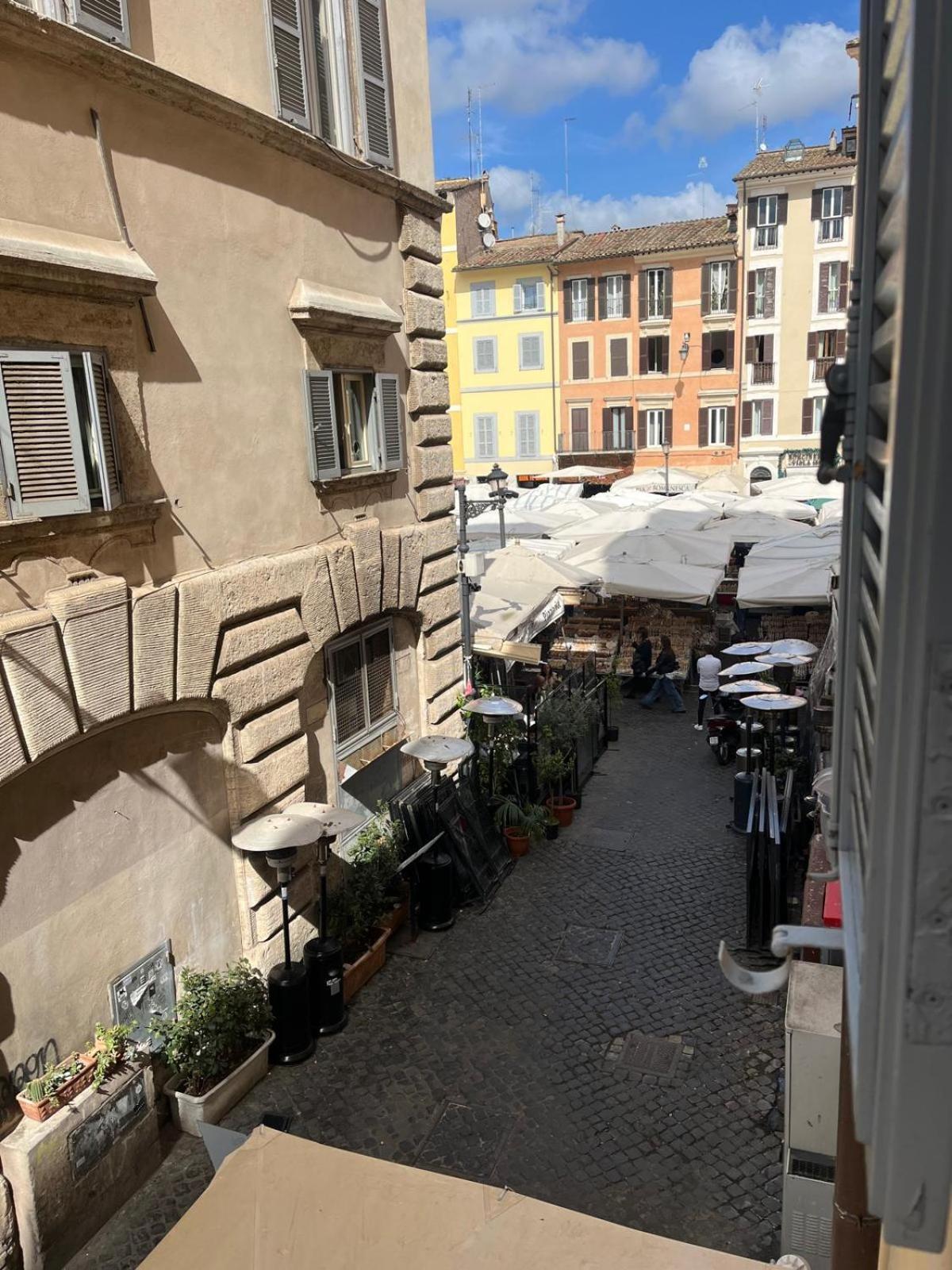 Appartamento Sweet House Campo De' Fiori Roma Esterno foto